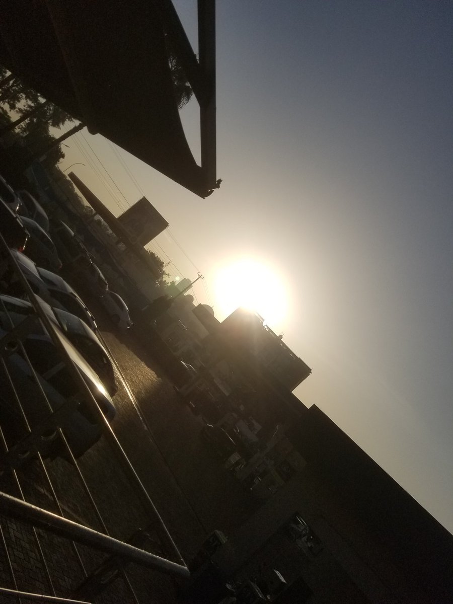 KADAWA_M's tweet photo. It's a Tuesday,  dear CEOs comment with your businesses to get more connections 💪🏾 https://t.co/52gqk5uqNR