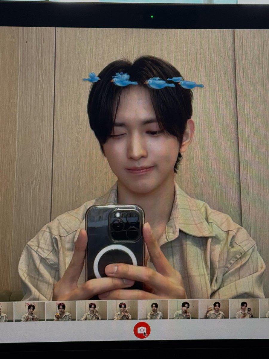 딩.. tweet media
