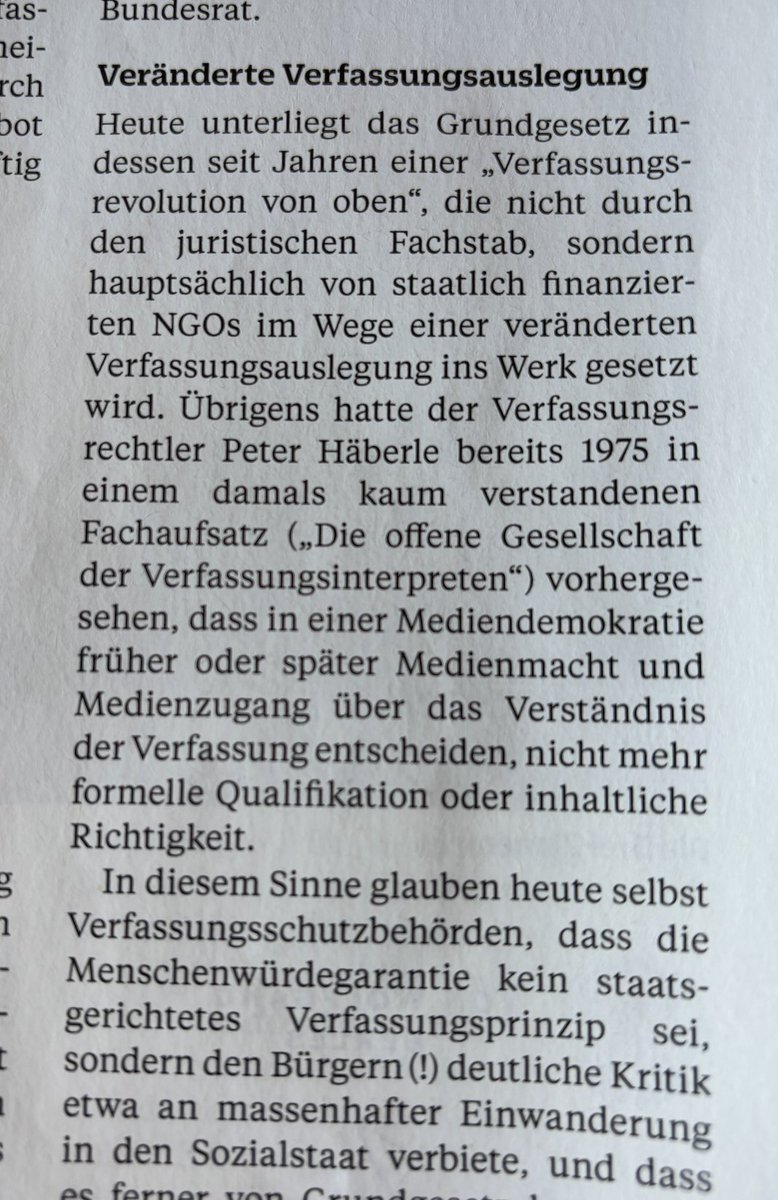 Ulrich Vosgerau tweet media