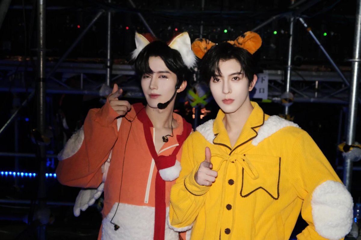 QiuQiuHomeTH's tweet photo. [26.05.2026] REDNOTE | 邱鼎杰_kipuka UPDATE 

Party time🎵

🔗 https://t.co/FfzqAIXgH5

#KipukaQiu #QiuDingJie #XingQiu https://t.co/p794WeajM2