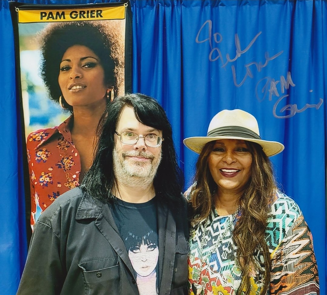 tedparker2012's tweet photo. Happy Birthday to the legendary Pam Grier from FOXY BROWN (1974), MARS ATTACKS (1996), and PET SEMATARY: BLOODLINES (2023) among others!
#pamgrier #foxybrown #coffy #fridayfoster #marsattacks #jackiebrown #blaxploitation #somethingwickedthiswaycomes https://t.co/Sr3dh7jSYj