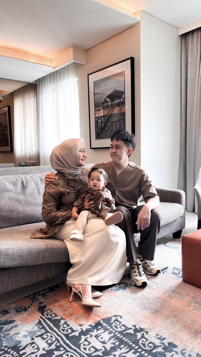 nadiafrdlla's tweet photo. 2 years of marriage, countless ordinary moments, and somehow those became my favorite memories because they were with you. Here’s to growing together, loving each other better everyday, and finding happiness in all the little things for a very berry looong time! https://t.co/05UPr0esiE