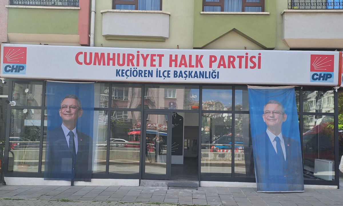 yusufkurnaz06's tweet photo. Safları sıklaştırın çocuklar,
Bu kavga faşizme karşı,
Bu kavga Hürriyet kavgasıdır.

📍CHP Keçiören İlçe Başkanlığı https://t.co/KgfKlWva0y
