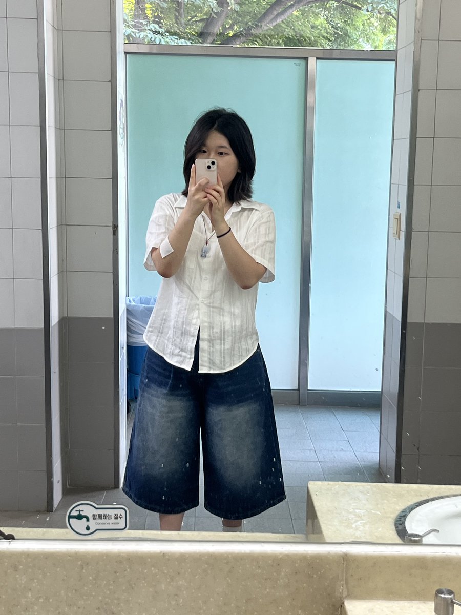 아시 tweet media