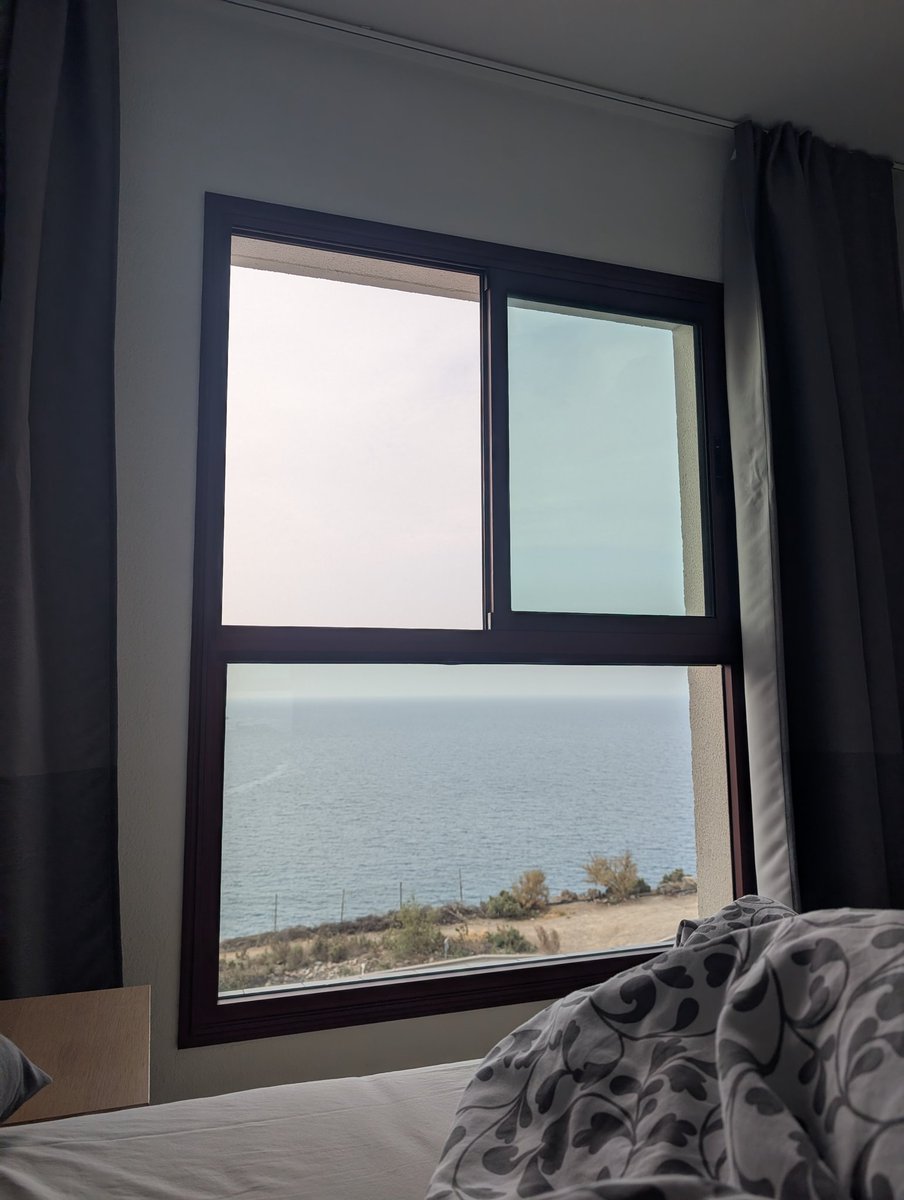 flufloh's tweet photo. Waking up with a view! 😍 https://t.co/MaHzN8XyTP