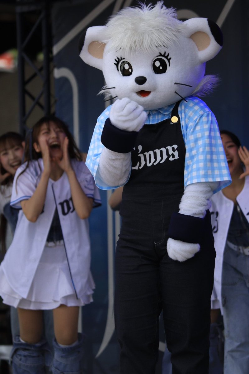 しぇ tweet media