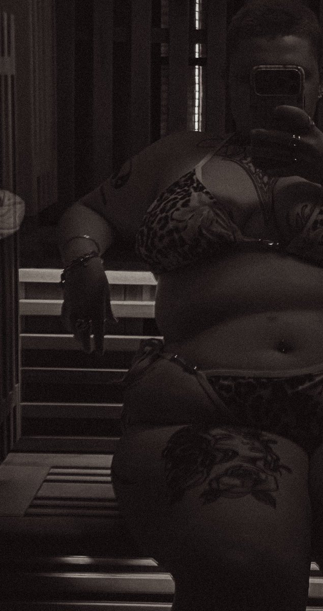 Fat Goddess tweet media