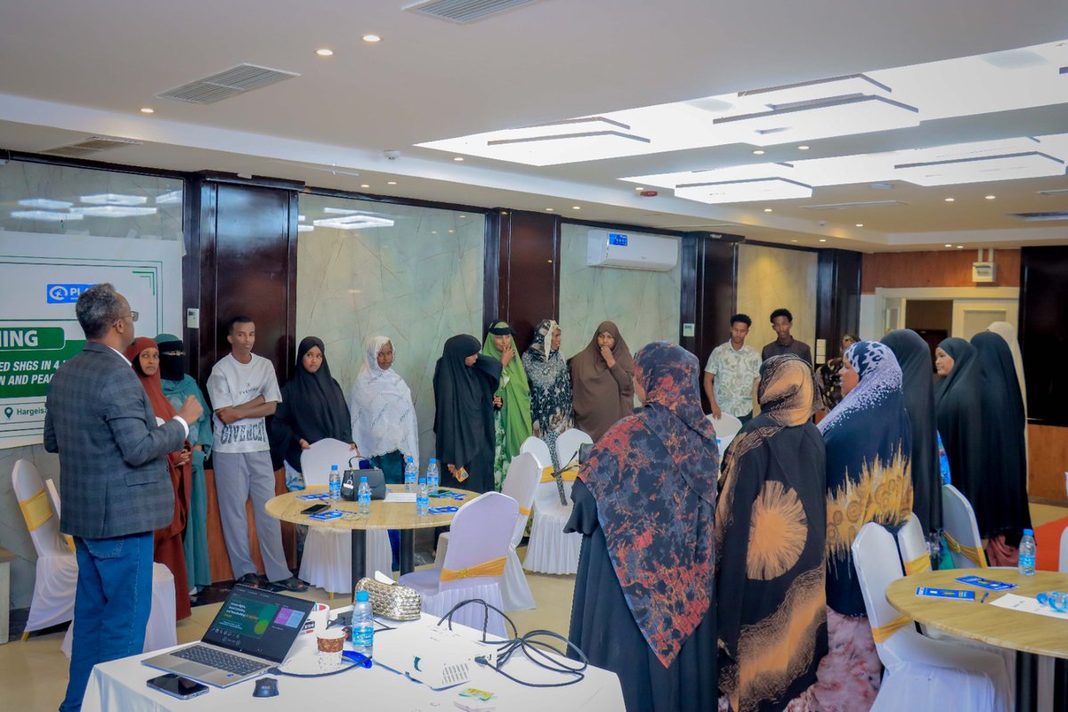 NAFIS_NETWORK's tweet photo. Empowering youth and women-led SHGs in IDP camps and host communities through training on social cohesion, peaceful coexistence, conflict resolution, and women’s role in peacebuilding.

@PlanInt_Som 
#EUProject
#womenempowerment #CapacityBuilding #SHG https://t.co/gkDnj66YA6