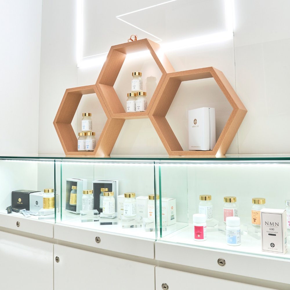 mirailab_jp's tweet photo. 【銀座直営店 定休日変更のお知らせ】
6月1日（月）より、
MIRAILAB Wellness Branch（銀座直営店）の定休日を変更いたします。

変更前｜日曜・水曜
変更後｜日曜のみ

銀座にお越しの際は、ぜひお立ち寄りください。

#MIRAILAB #銀座 #NMN https://t.co/2saLVK9WYF
