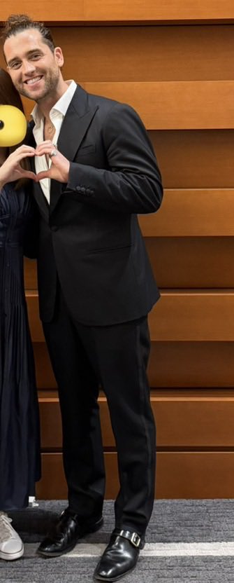 B3iHs0's tweet photo. 今更すぎるけどもブラッドリーのソロコンはブラッドリーのパフォーマンスは最高なのは勿論、ずっとお会いしたかった方々とご挨拶できたり新たなご縁ができたり、本当に楽しかった🥲🤍ブラッドリーのおかげで一緒に遠征する仲間もでき感謝感謝🥺私はRAH遠征は断念したので8月のシカゴが楽しみ🤍 https://t.co/xYSN7lxI7e