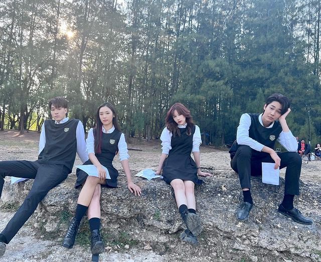 겨로내 tweet media