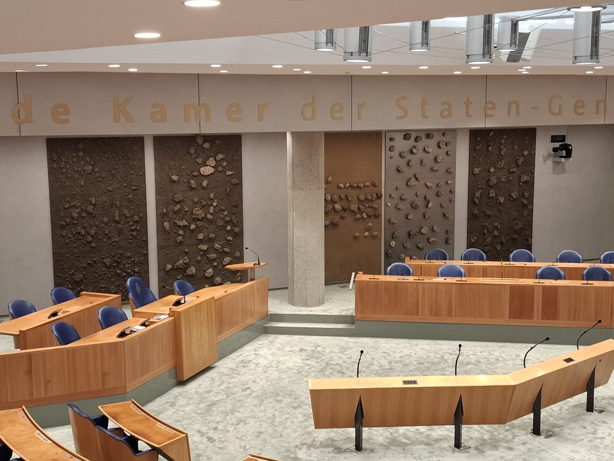 wilma_prins's tweet photo. De Tweede Kamer.. 
#denhaag #politiek #rondleiding https://t.co/TQFbwfj5Ei