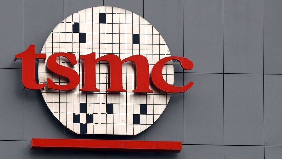 IndianTechGuide's tweet photo. TSMC, the company that is responsible for Taiwan's massive market cap rise. The power of semiconductors. 🙏 https://t.co/sNQRQA9aMC