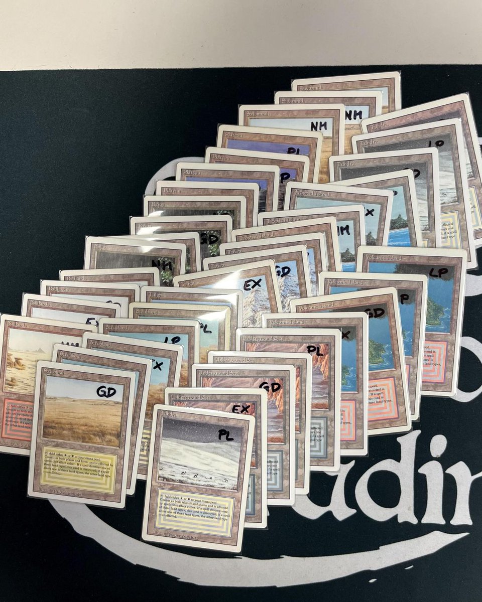 ThreeForOne_'s tweet photo. Our senior buyer visited a customer in the Greek capital, where precious Magic cards were waiting for his evaluation ✨ Contact us here if you want to sell your collection:

👉 https://t.co/Y4LgxmPhwA

#magicthegathering https://t.co/jCNndDejwF