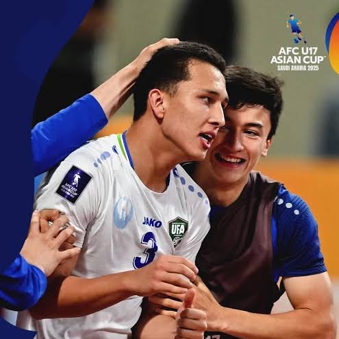 RonaldoTR99's tweet photo. 🇺🇿 Mukhammad Khakimov (16) / Bunyodkor U18 🟢🔵

👣 Özbeklerin 1.87'lik genç solak stoperi.

©️ Liderliği, sağlam duruşu, teknik kapasitesi ve oyun konsantrasyonu ile öne çıkan modern savunmacı..

✅ Gelişimi ve ülke dışına muhtemel transfer sürecini sürekli takip edeceğim.. https://t.co/vi35azLGzf