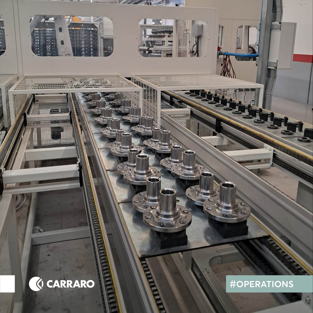TweetCarraro's tweet photo. Robotics and automation working together. 🤖 Every component is monitored to guarantee top quality for INEOS Grenadier axles. A concrete example of Industry 4.0. #CarraroGroup #Engineering #Digital https://t.co/ENOgb5udVi