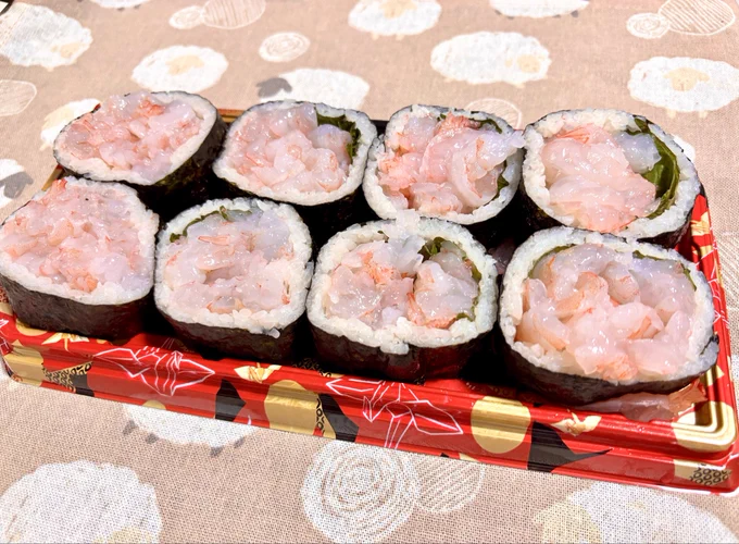 食べ過ぎてたんぱく質量が爆笑の結果になってしまった というかもしやこれ1人で食べる量では…ない? もう食べちゃったけど!!!!