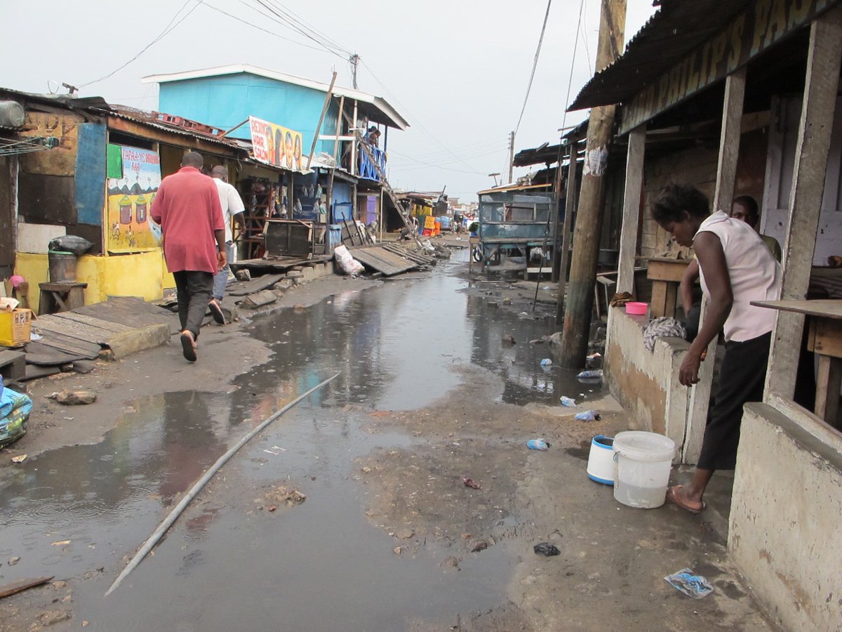 drsamankrah's tweet photo. Mr. President, 90% of your
Municipal and District Chief
Executives are inept and
unsuitable for their roles.Our
cities are congested
with slums and kiosks due to
their corrupt and incompetent
nature. The issuance of fraudulent
building permits  and neglect is 
akin to galamsey. https://t.co/F47CUJg7CC