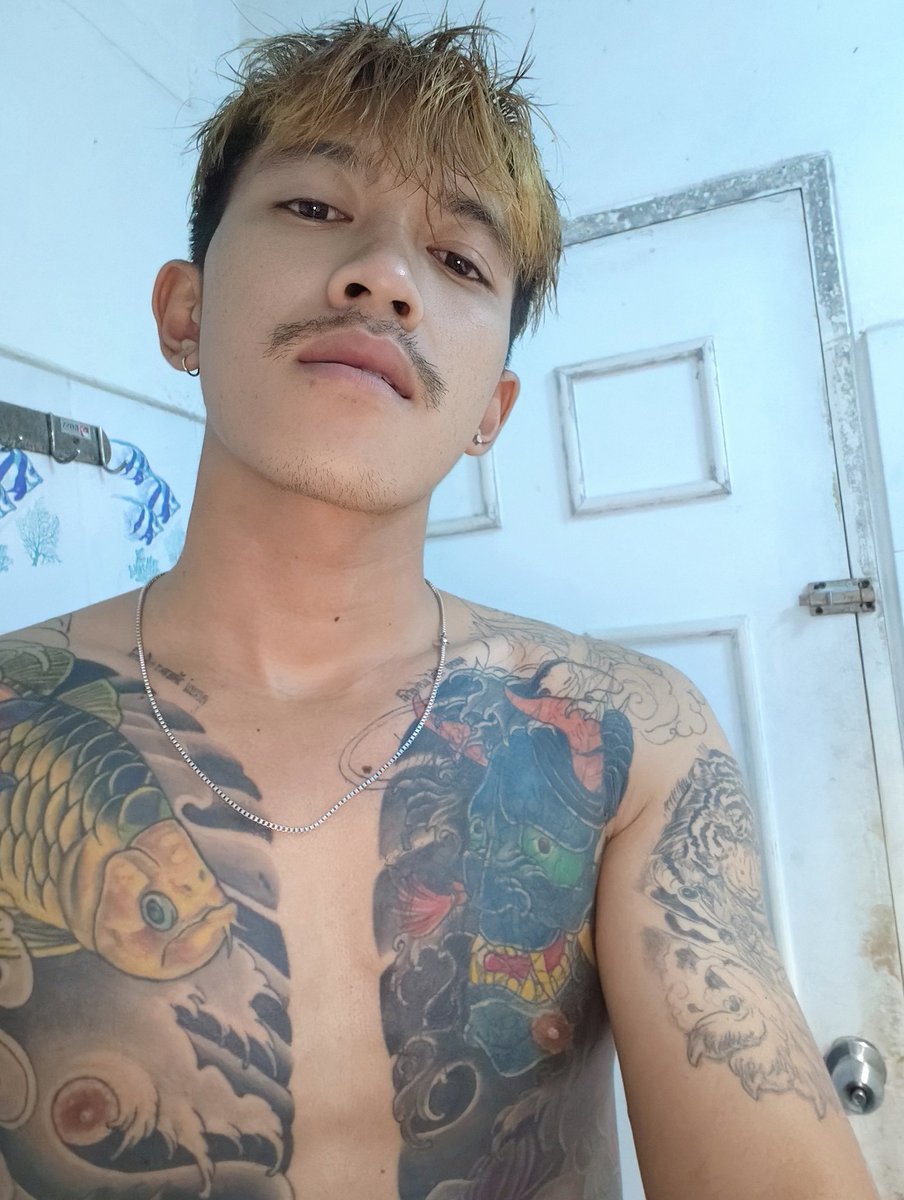 🇹🇭 หล่อสักลาย tweet media