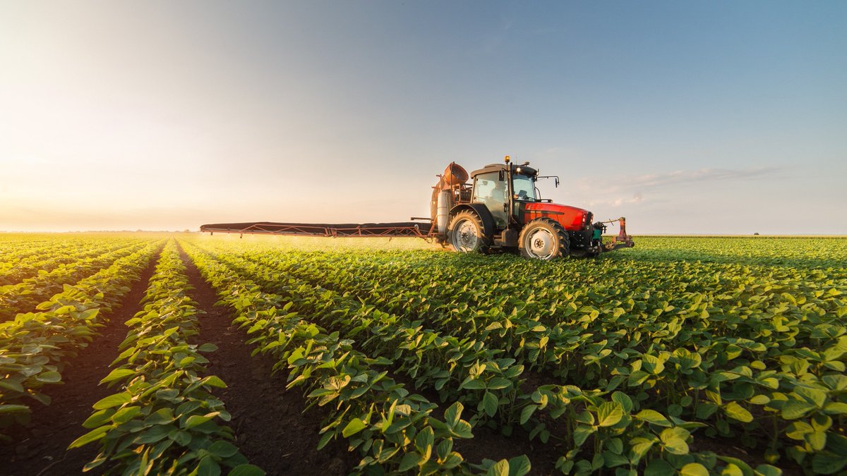 Courdescomptes's tweet photo. 🌾L’Agence de services et de paiement #ASP distribue 27,5 Md€ d’aides par an, dont un tiers d’aides agricoles de la #PAC. La Cour identifie plusieurs marges de progression dans la gestion de ces aides.
#agriculture #emploi

🔎 Lire le rapport ➡️ https://t.co/Ad1qduCHuK https://t.co/1LPnFhER35