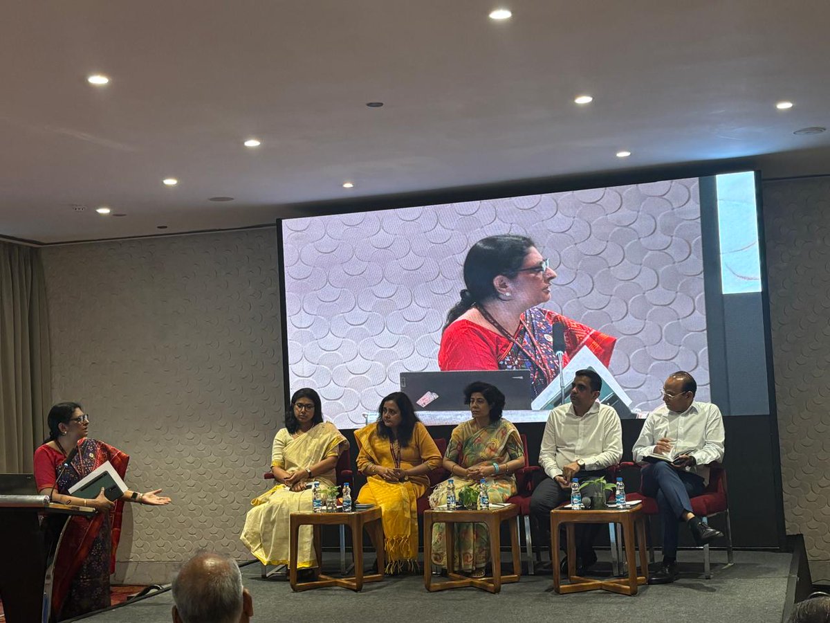 TbDivision's tweet photo. Dr. Shobini Rajan, DDG-TB, shared her insights on Global Fund support for accelerating TB elimination efforts in India during the Orientation Meeting of the reconstituted India Country Coordination Mechanism (India CCM) held in Delhi.

#TBMuktBharat #HealthForAll https://t.co/WkNjPArSOl