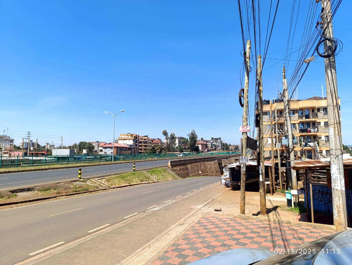 Smartfocus_ke's tweet photo. 𝐏𝐫𝐢𝐦𝐞 𝟏/𝟒 𝐀𝐜𝐫𝐞 𝐏𝐥𝐨𝐭 𝐟𝐨𝐫 𝐒𝐚𝐥𝐞 𝐢𝐧 𝐑𝐮𝐚𝐤𝐚!

Looking to invest in one of Nairobi’s fastest-growing areas? 
𝐓𝐡𝐢𝐬 𝟏𝟎𝟎𝐱𝟏𝟎𝟎 𝐩𝐥𝐨𝐭 𝐧𝐞𝐚𝐫 𝐂𝐥𝐮𝐛 𝐃𝐞𝐜𝐢𝐦𝐚𝐥 offers the perfect opportunity!

Visit: https://t.co/Y3oyXEOifM

Book a Site Visit Today

#RuakaProperty #LandForSale #KiambuRealEstate #Pr...