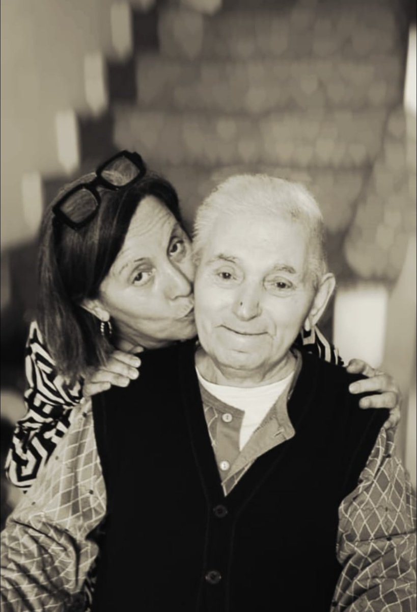 Patrizia6664601's tweet photo. Ora sei nella luce ti amerò all'infinito e quando sarà il mio momento so che tu sarai  dall'altra parte della luce e non ci lasceremo mai più ❣️ https://t.co/RKBVXxlM4d