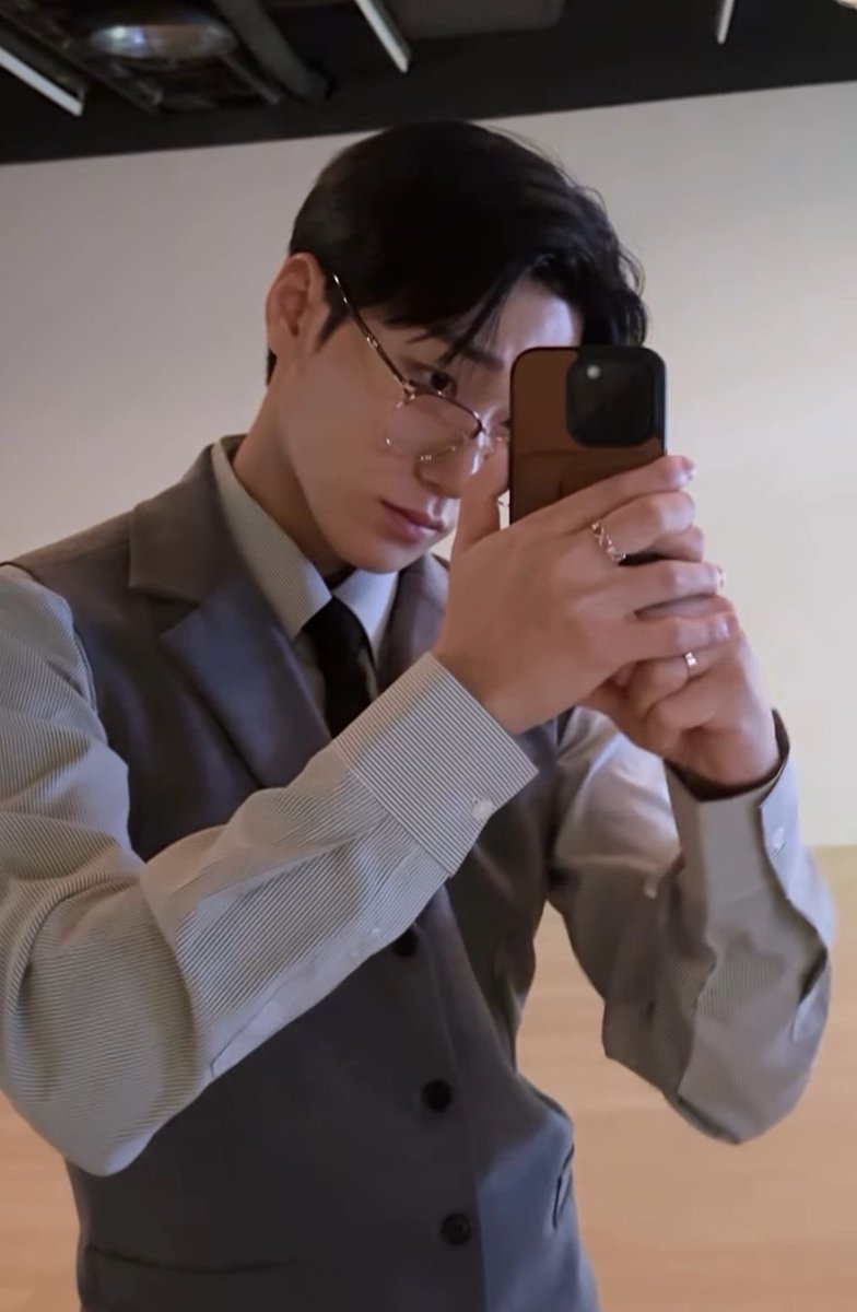 순이 tweet media