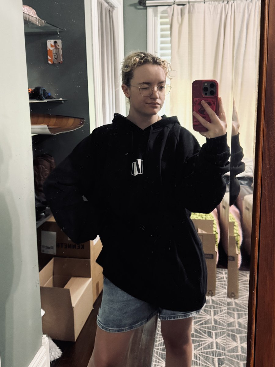 hailey beaux¹³ tweet media