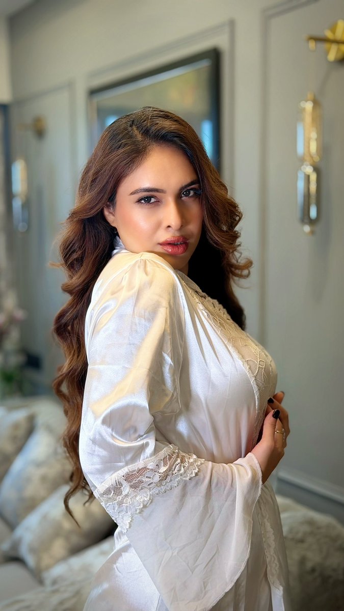 Neha Malik tweet media