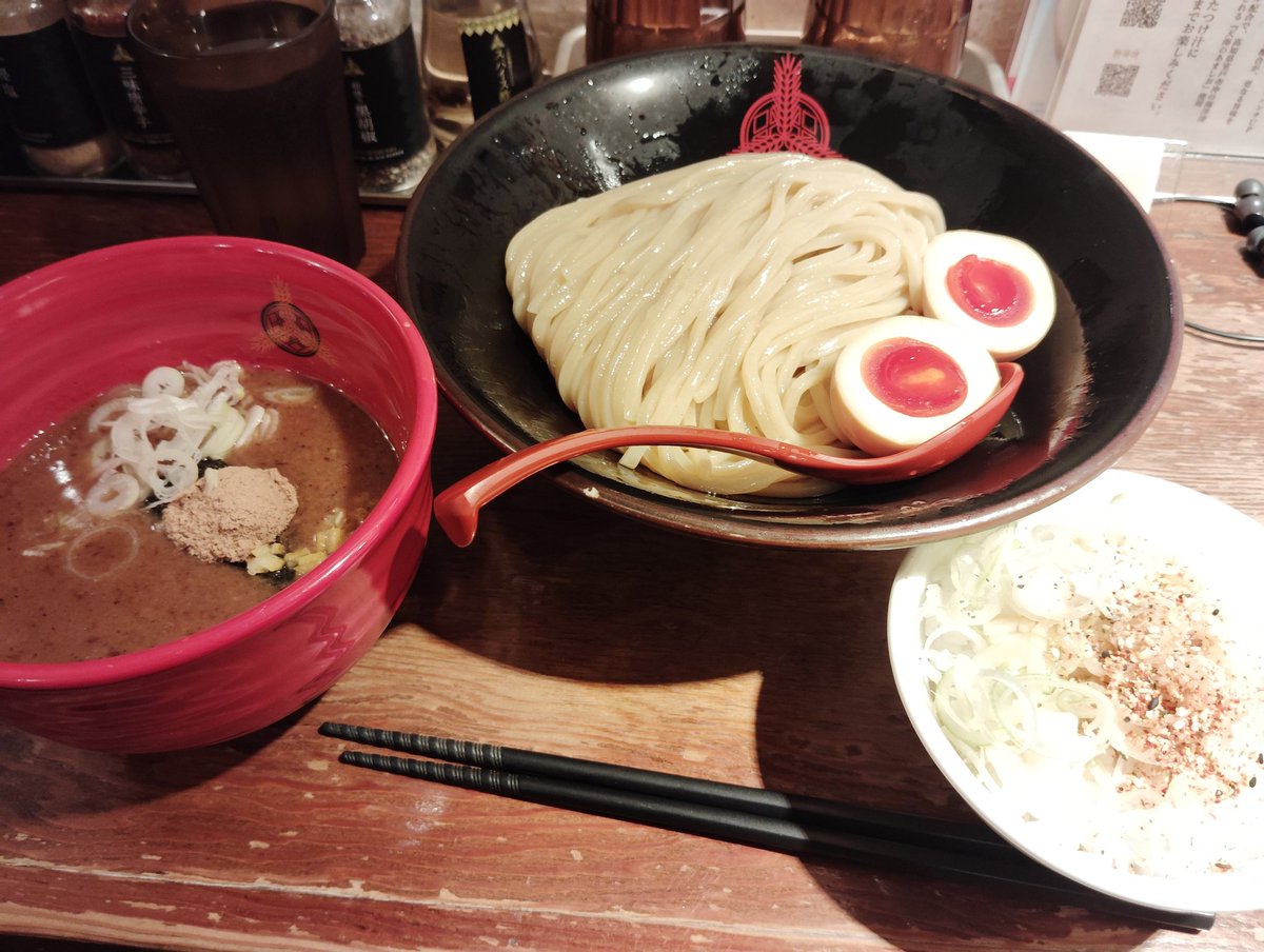 くにシャビン(c) tweet media