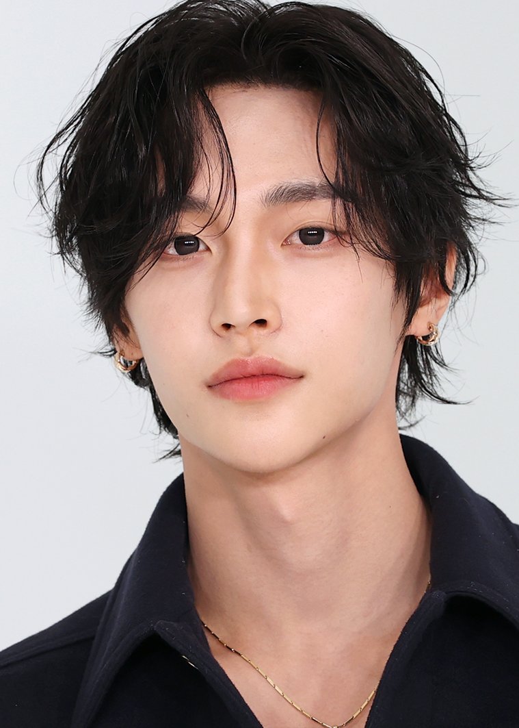 Wonbin✰ tweet media