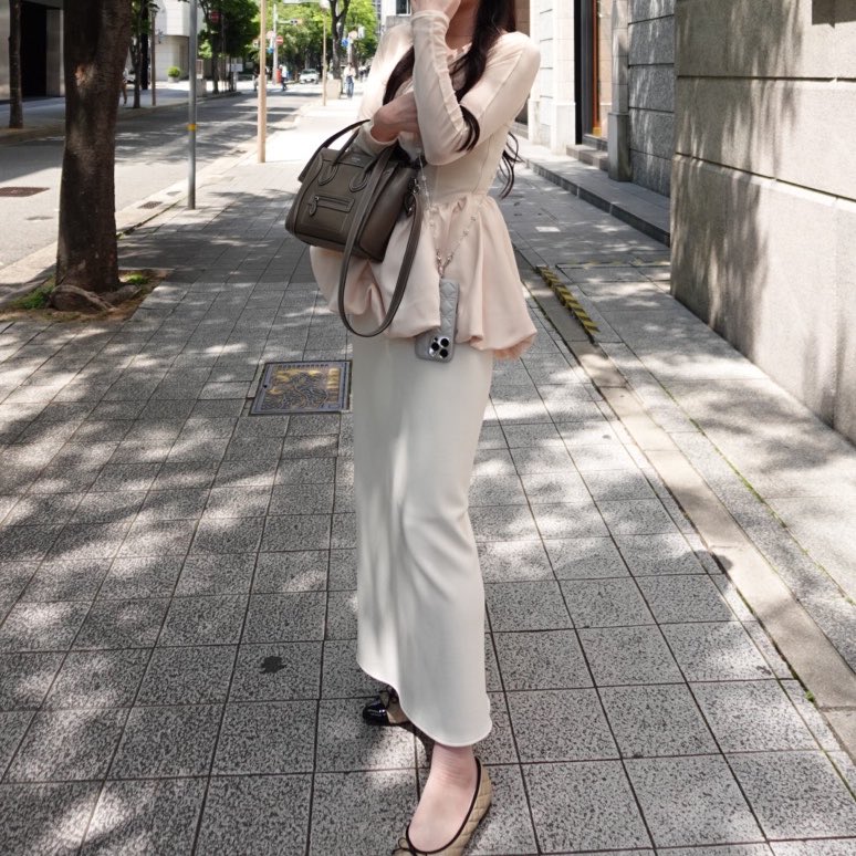 pnd_fuu's tweet photo. poláuraのペプラムトップスと白のスカート合わせめっちゃかわいくてどちらもお気に入り🌷 https://t.co/XGtgcfrKZO