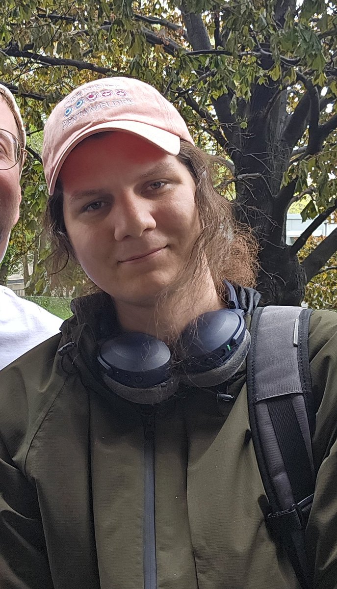 CassWasHereOnce's tweet photo. Im slowly starting to see the girl come out more https://t.co/VOREMUoSzF