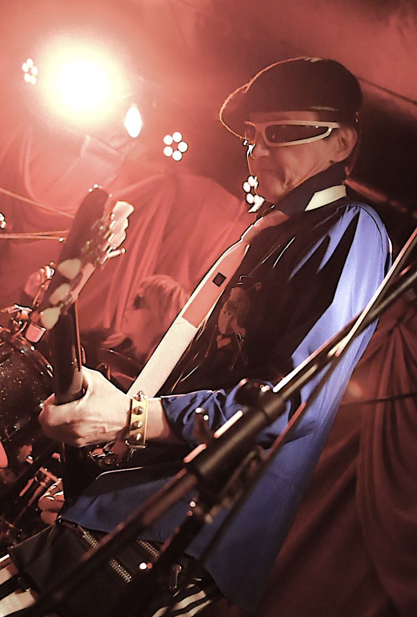 V2F_tw's tweet photo. 6/14(SUN) Vibrate Two Fingersレコ発‼️
at 渋谷Chelsea Hotel
お待ちしております！

OPEN 17:00
START17:30

TICKET:前売/当日 3300/3800
※前売り/イープラス
■購入ページURL
https://t.co/oOCgcxXdaX https://t.co/z79RvKk4sY