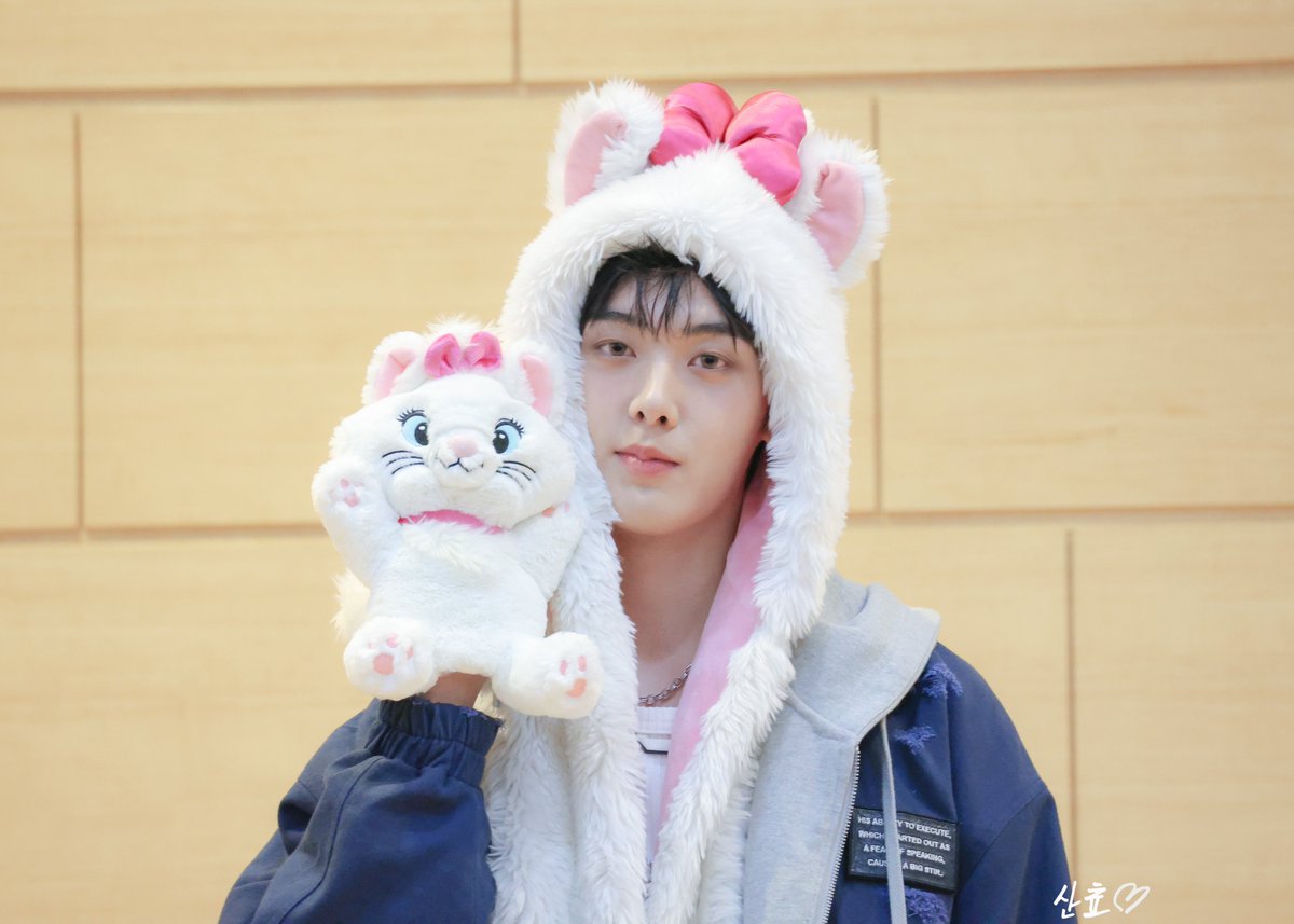 산쵸🪽 tweet media