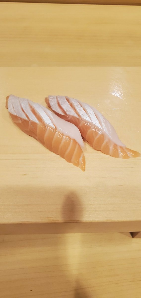 崗本むおん サーモン大好き 北海道から4kgのトキシラズ