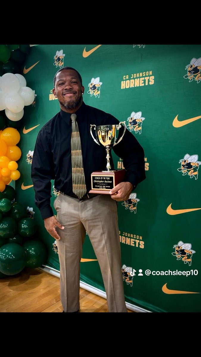cbuckner10's tweet photo. Late Post….. Coach of the Year!!!! https://t.co/BzSFRZVqNF