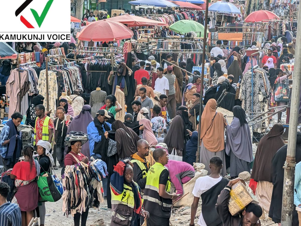 kamukunjivoice's tweet photo. The number of shoppers preparing for the festivities has surged in Eastleigh ahead of Eid al-Adha celebrations tomorrow.

Bakeries, confectioneries, and toy shops experienced a heavy influx of customers as Muslims began preparing for the Eid al-Adha festival.
#Eid2026 #EidMubarak https://t.co/KZjfAdtH5E