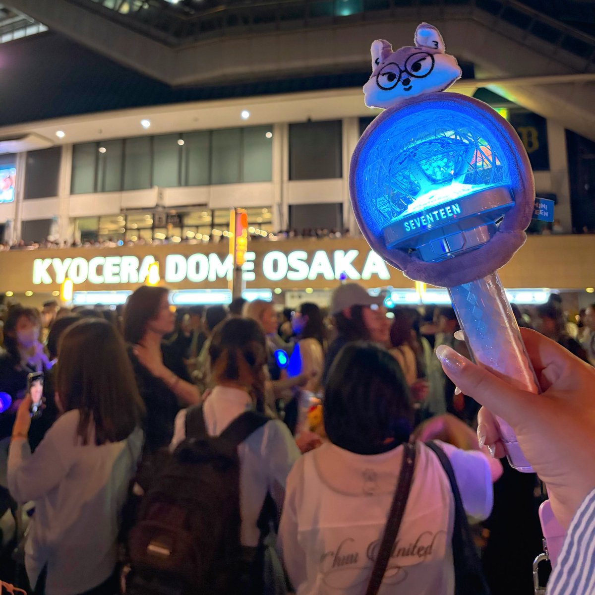 everyone_na88's tweet photo. YAKUSOKU in OSAKA .⋆𝜗𝜚
ほんとに楽しくて幸せな時間だったㅠㅠ
次会える日まで元気に過ごして頑張ります!!!🌟 https://t.co/ksKHKGvaLz