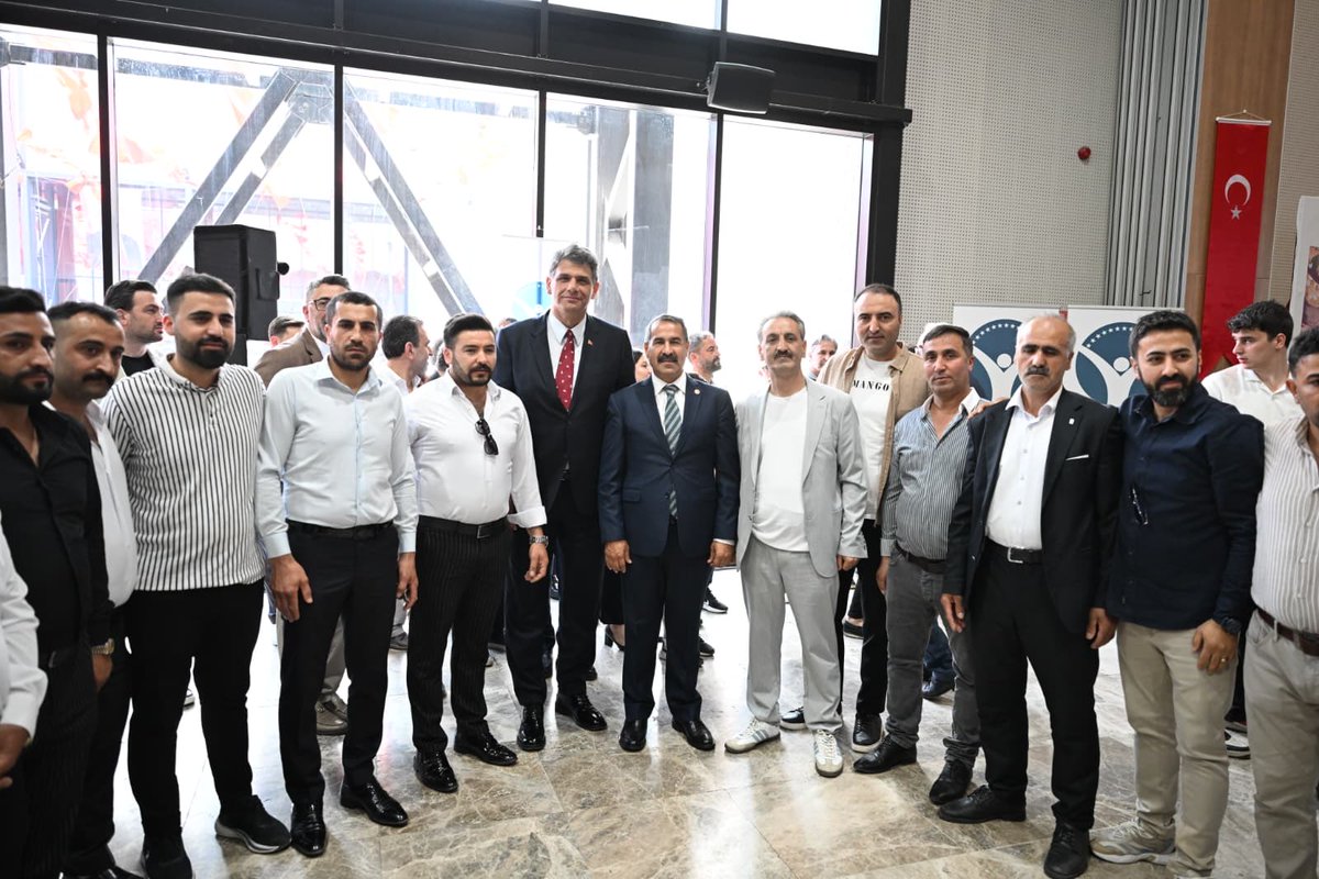 avmkocaman's tweet photo. Geleneksel Kocaeli Kent Bayramlaşması

📍Kocaeli Kongre Merkezi https://t.co/yUxW0Yk1pE