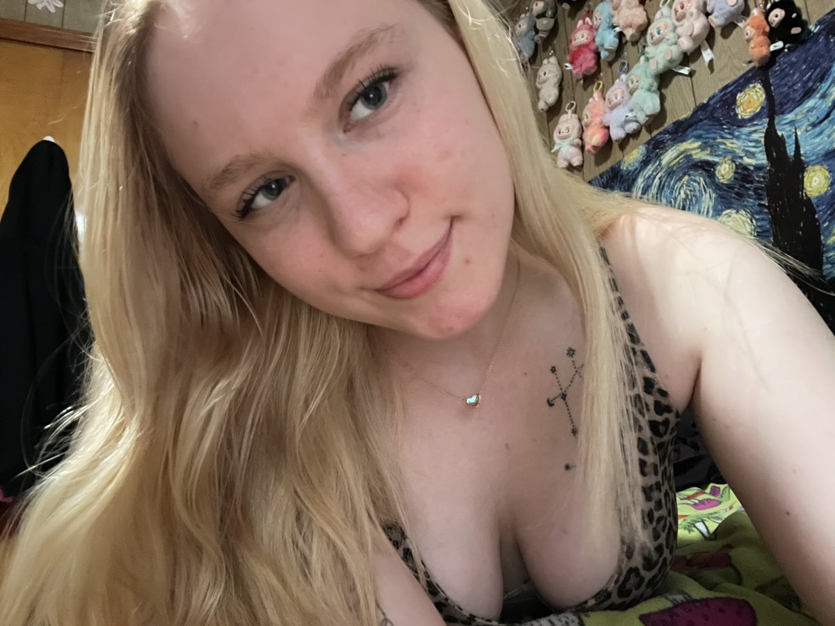 Goddess Lily 💸👜💋 tweet media