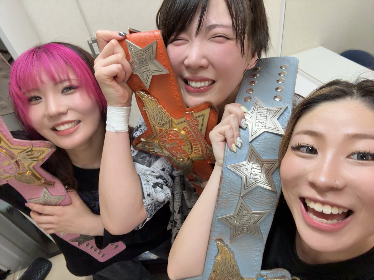 stardom_hina's tweet photo. アーティスト獲りました！！

#STARDOM https://t.co/chB169CsqS