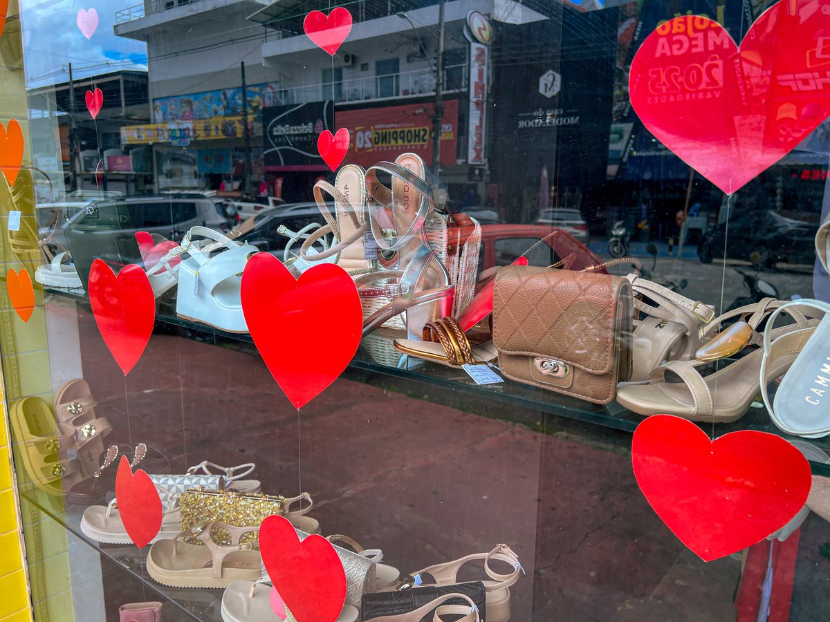 fecomercioap's tweet photo. 🔹 Dia dos Namorados, Festas Juninas e Copa do Mundo devem impulsionar comércio de Macapá em junho
👉 Leia mais: https://t.co/TmYtII9Bd0 https://t.co/IhvxF9TX8R