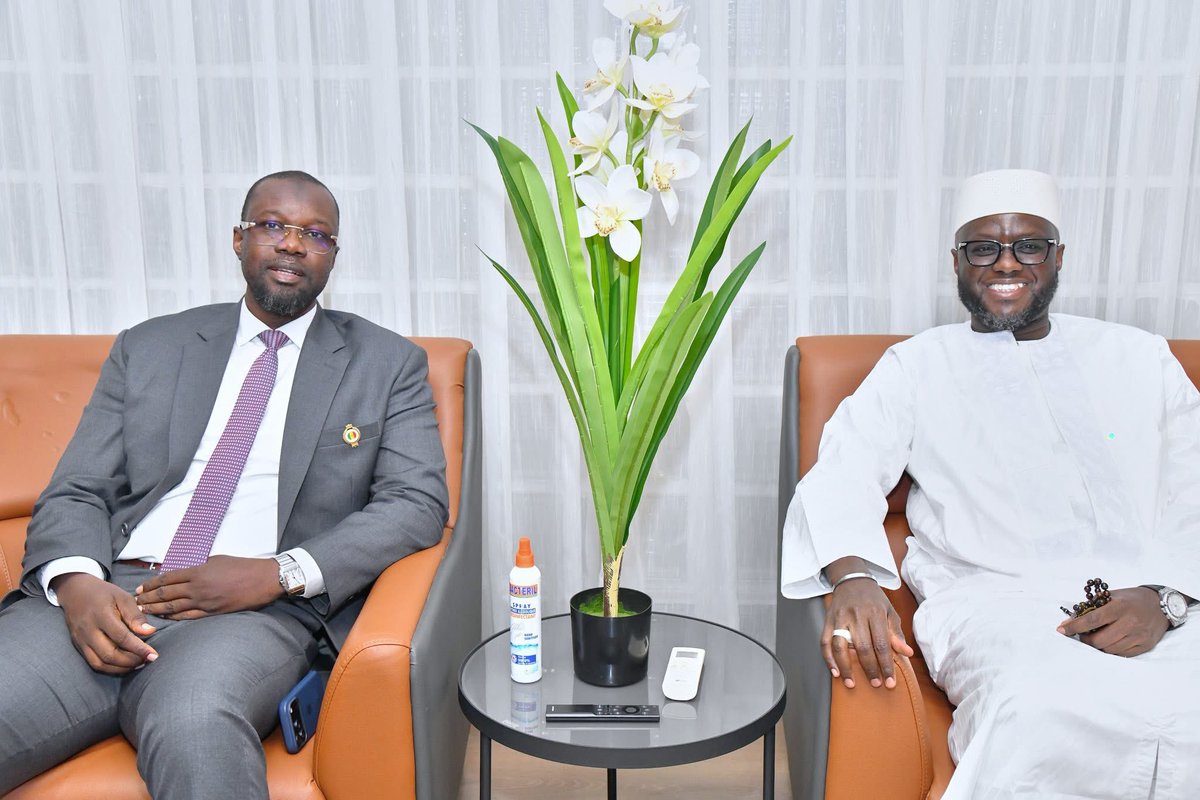IncomprisSage's tweet photo. Immortalisez cette photo ❤️.

Les patriotes, mettez vos pseudos dans les commentaires ! On se donne de la force !

Republiez 🇸🇳🔁. https://t.co/heaxwlUxjn