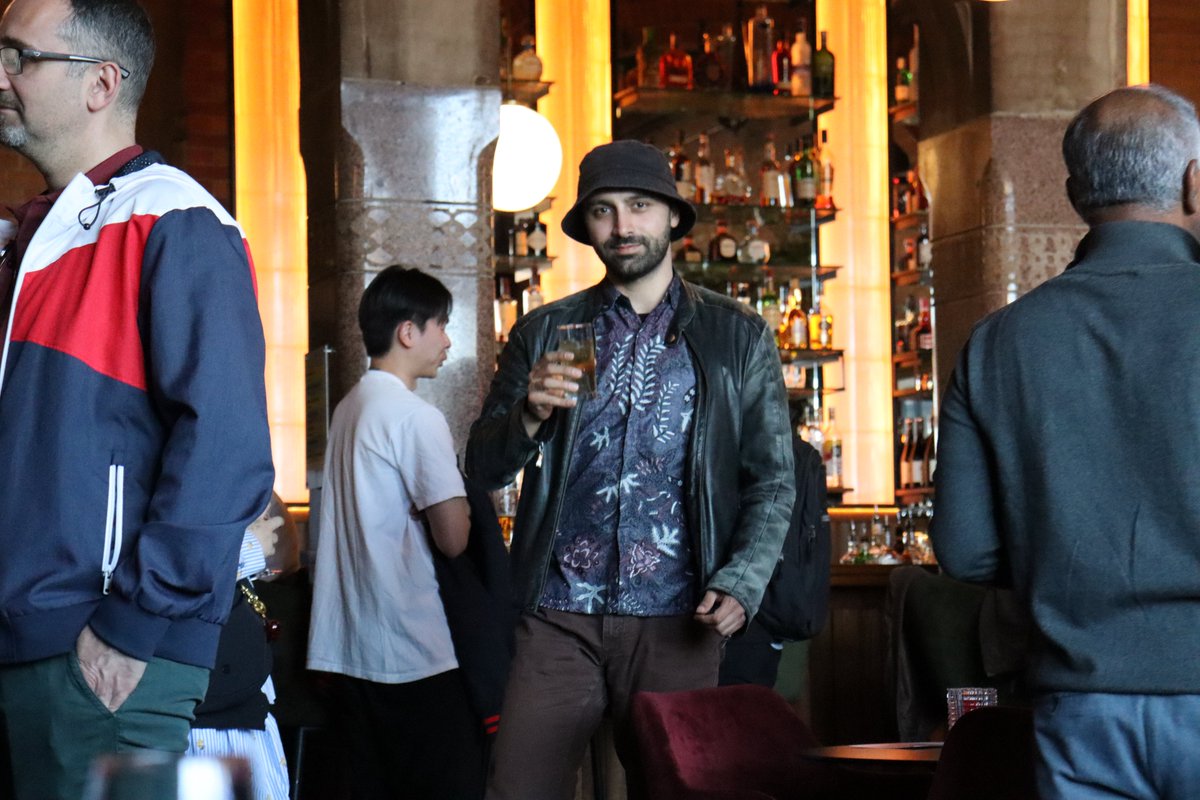 CryptoCanal's tweet photo. Too hot in Amsterdam for you? ☀️Want to talk crypto, ask questions or pitch your idea for 30 seconds? Come hide in the shade at Crypto Drinks tomorrow 🍻 https://t.co/caZWAkzxM3