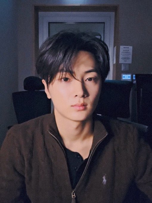 yoon tweet media