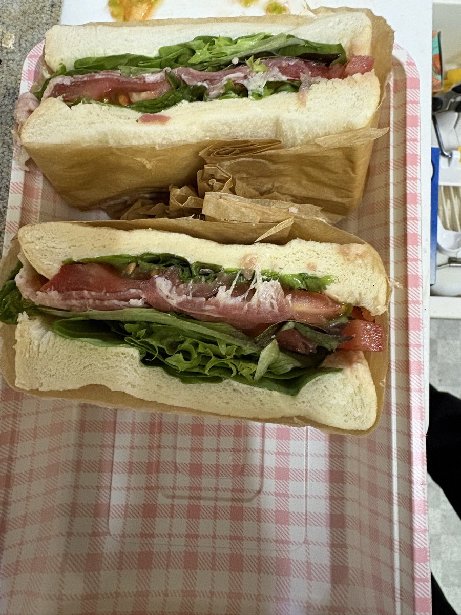 Ar_another tweet picture