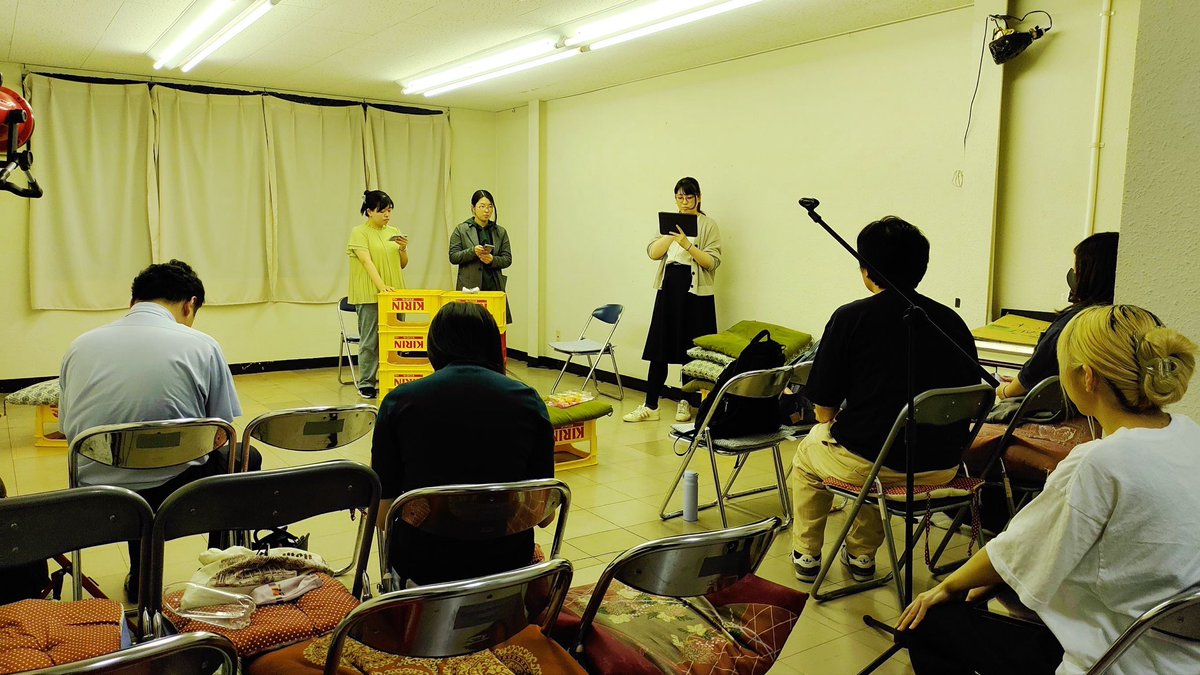 hoshigari_1999's tweet photo. ホシガリ本読み会
5/25 チャーリーズスタジオにて。

次回は
5/27 チャーリーズスタジオ　19:00〜

新作と過去作を読みました。
こういう状況です。と、話した上で自由に動いて読んでもら��てみています。 https://t.co/6NTFdfD6nt