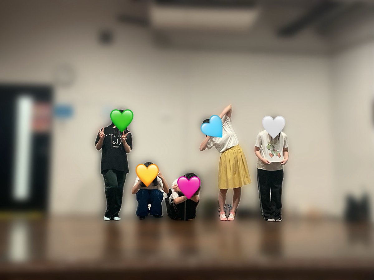 Little_star_MS's tweet photo. ついに今週末は #コスダン！！！
ということで #リスバス 最終練でした💃

あの子の男装…あの子からのレス…浴びたいですよねぇ……🦒
葛西でお待ちしています！🚎💨 https://t.co/2FBRmzqs3n